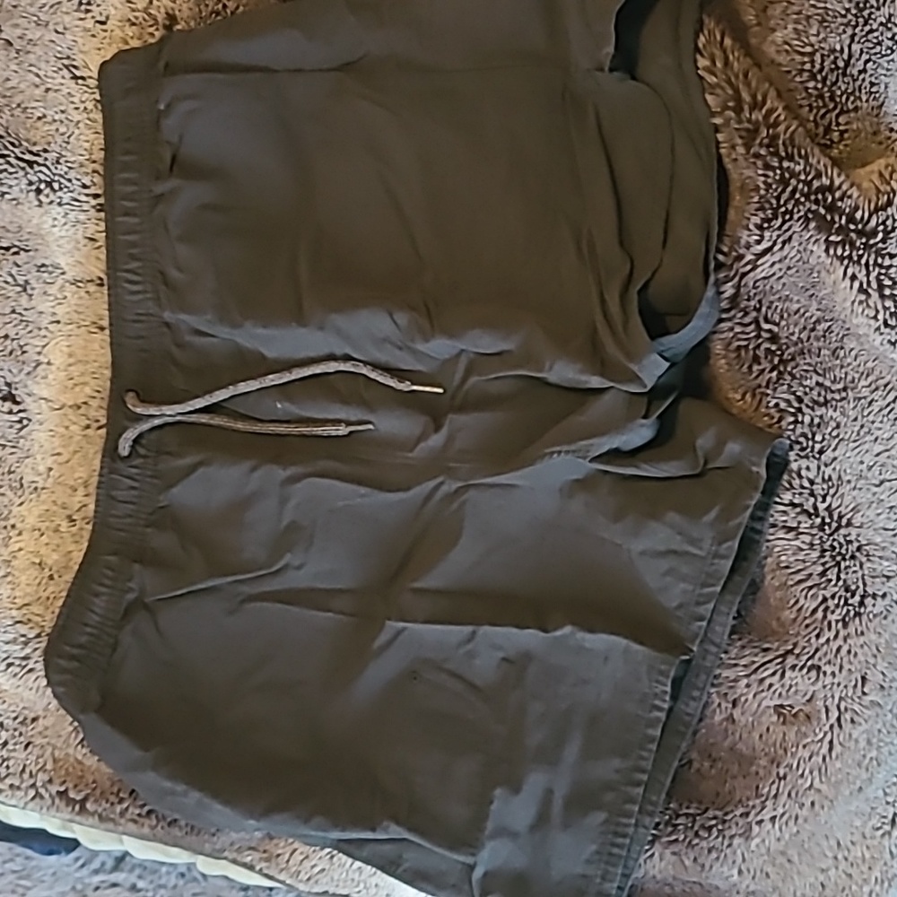 Black allbirds shorts size large